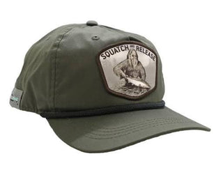SQUATCH AND RELEASE BADGE UNSTRUCTURED HAT